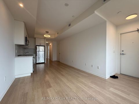 Photo 2 at 204 - 1130 Briar Hill Avenue, Belgravia, Toronto