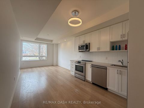 Photo 12 at 204 - 1130 Briar Hill Avenue, Belgravia, Toronto