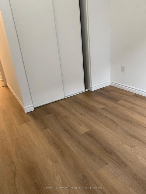 Photo 2 at 511 - 2791 Eglinton Avenue E, Eglinton East, Toronto