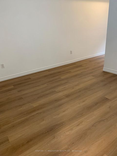 Photo 3 at 511 - 2791 Eglinton Avenue E, Eglinton East, Toronto