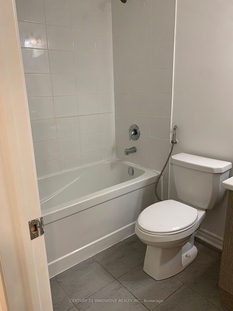 Photo 8 at 511 - 2791 Eglinton Avenue E, Eglinton East, Toronto