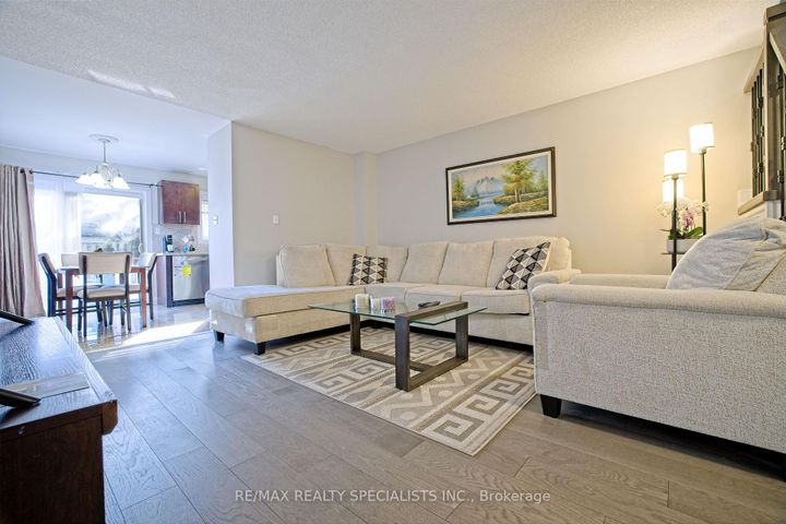 Photo 18 at 1066 Foxglove Place, East Credit, Mississauga