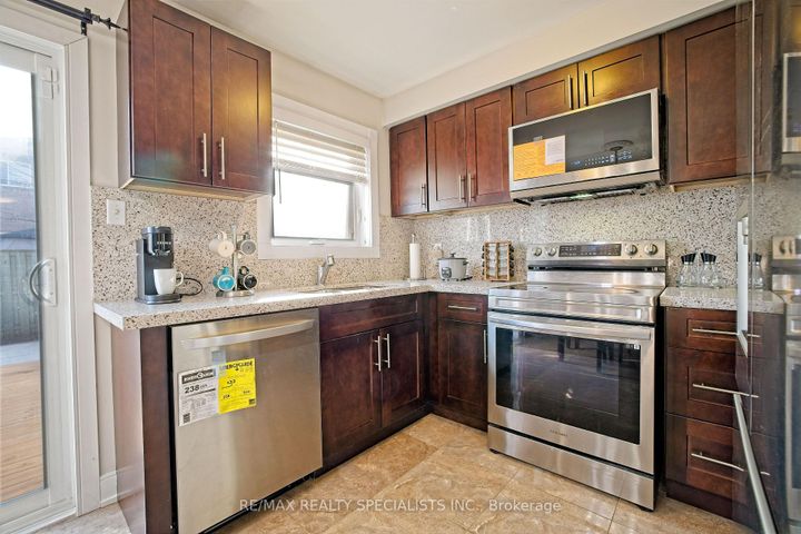 Photo 25 at 1066 Foxglove Place, East Credit, Mississauga