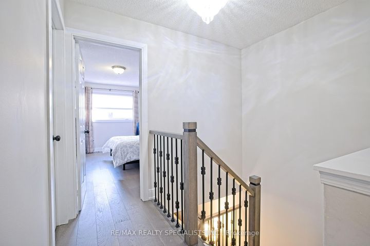 Photo 29 at 1066 Foxglove Place, East Credit, Mississauga