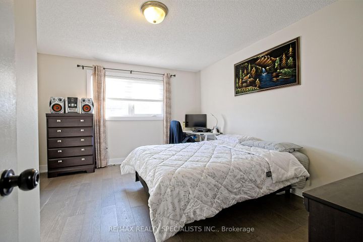 Photo 30 at 1066 Foxglove Place, East Credit, Mississauga