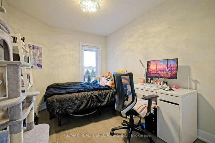 Photo 38 at 1066 Foxglove Place, East Credit, Mississauga