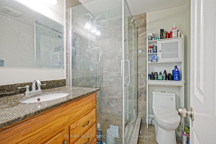 Photo 46 at 1066 Foxglove Place, East Credit, Mississauga