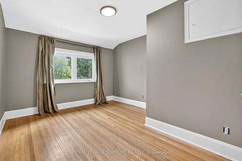 Photo 34 at 10 King Street Crescent, Weston, Toronto