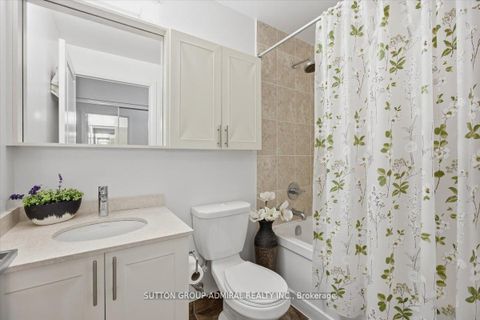 Photo 15 at 204 - 95 North Park Road, Beverley Glen, Vaughan