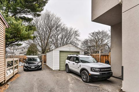 Photo 2 at 20 Warvet Crescent, Parkview, Toronto