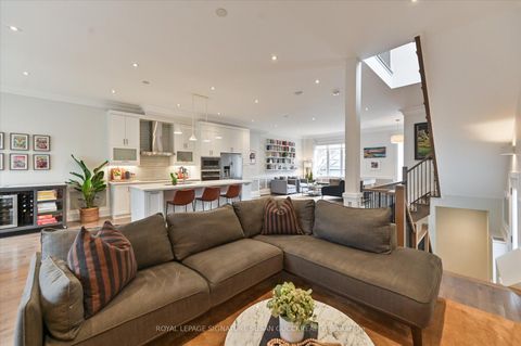 Photo 15 at 20 Warvet Crescent, Parkview, Toronto