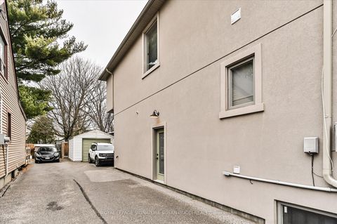 Photo 42 at 20 Warvet Crescent, Parkview, Toronto