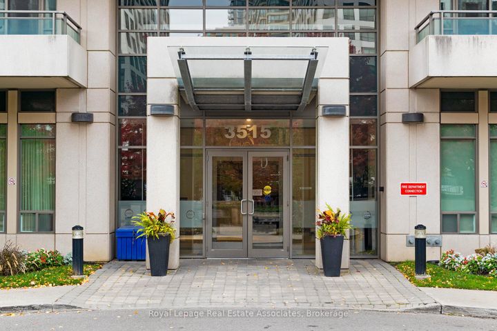 Photo 3 at 1106 - 3515 Kariya Drive, Fairview, Mississauga