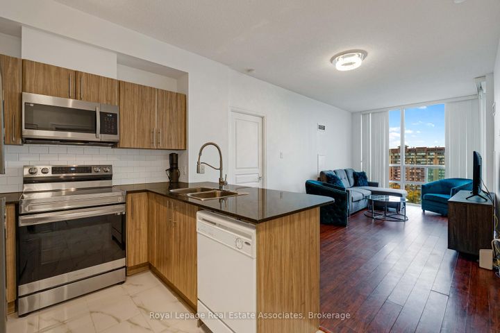 Photo 6 at 1106 - 3515 Kariya Drive, Fairview, Mississauga