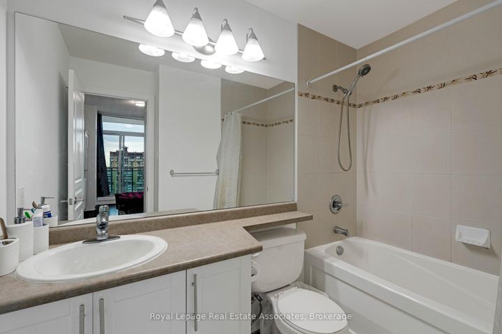 Photo 20 at 1106 - 3515 Kariya Drive, Fairview, Mississauga