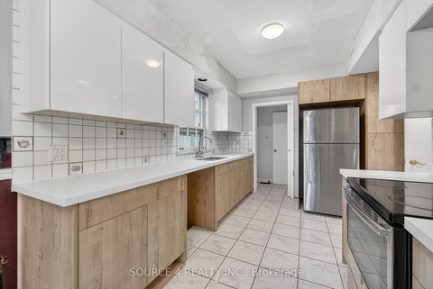 Photo 11 at 37 Wilket Road, York Mills, Toronto