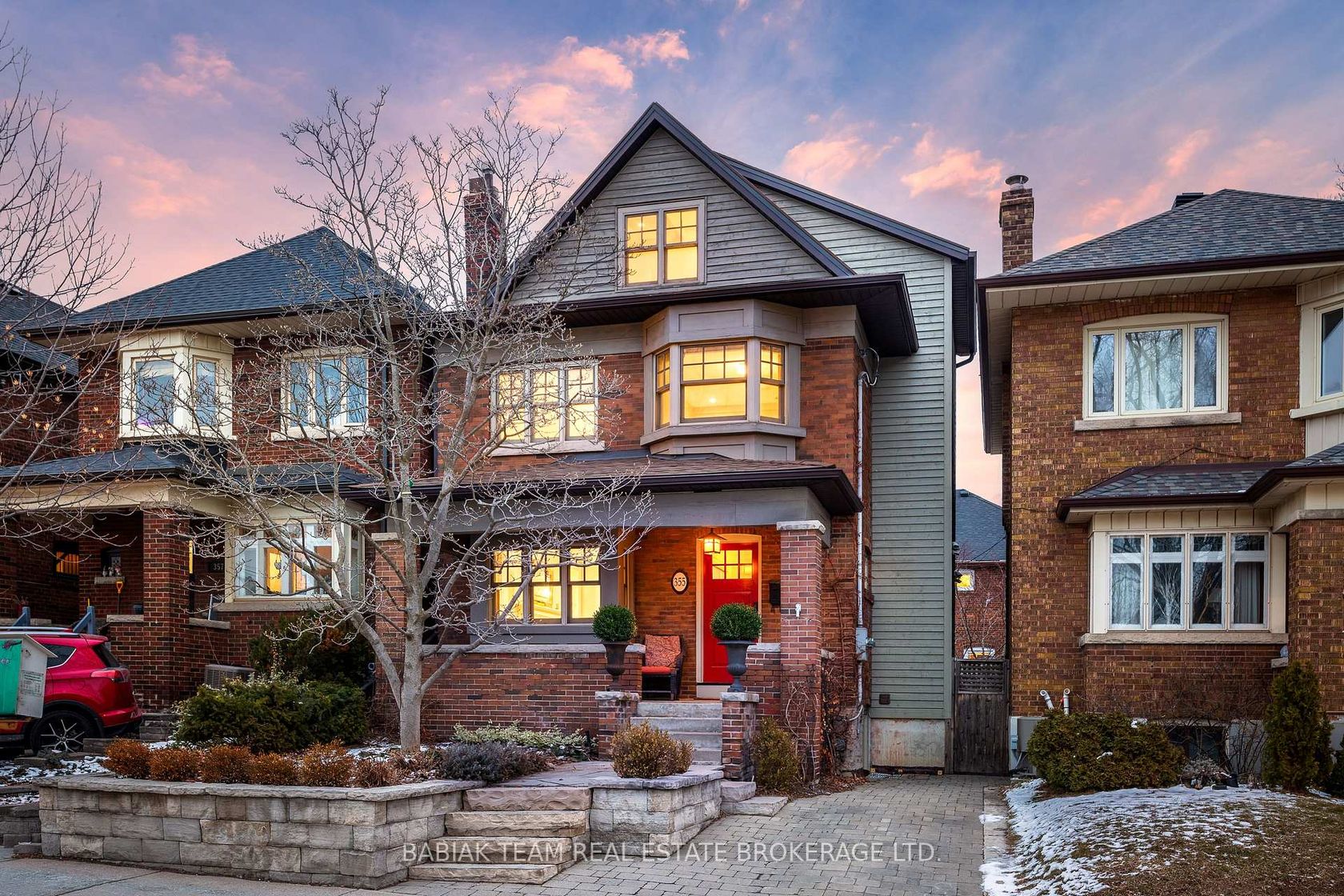 355 Windermere Avenue, Swansea, Toronto photo 8