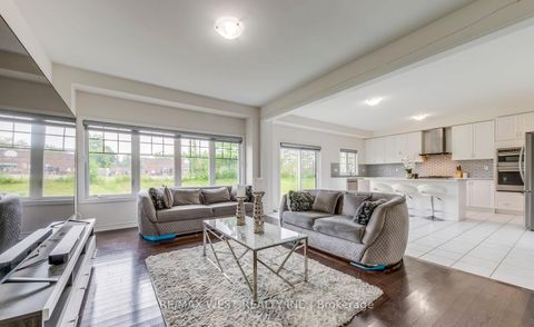 Photo 9 at 286 Danny Wheeler Boulevard, Keswick North, Georgina