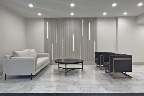 Photo 5 at 319 - 32 Clarissa Drive, Harding, Richmond Hill