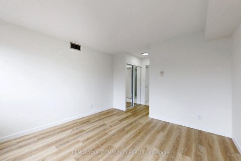 Photo 28 at 319 - 32 Clarissa Drive, Harding, Richmond Hill