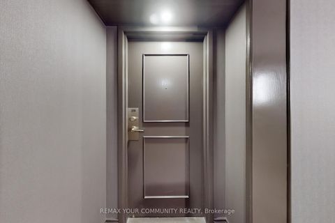 Photo 33 at 319 - 32 Clarissa Drive, Harding, Richmond Hill