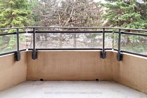 Photo 34 at 319 - 32 Clarissa Drive, Harding, Richmond Hill