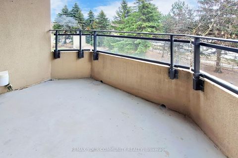 Photo 35 at 319 - 32 Clarissa Drive, Harding, Richmond Hill