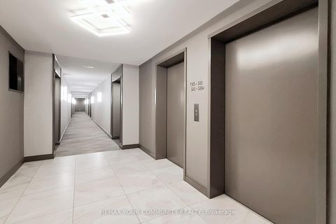 Photo 36 at 319 - 32 Clarissa Drive, Harding, Richmond Hill