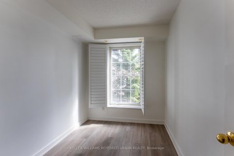Photo 8 at 651 - 3 Everson Drive, Willowdale East, Toronto