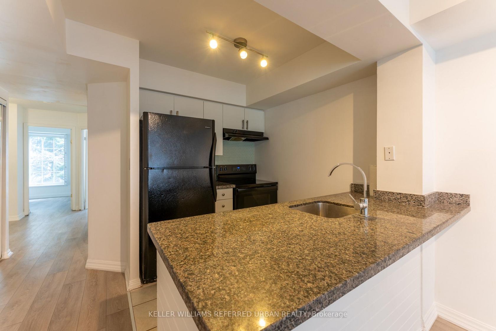 651 - 3 Everson Drive, Willowdale East, Toronto photo number 2