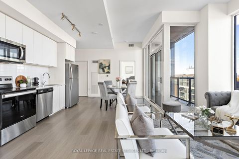 Photo 11 at 720 - 859 The Queensway, Queensway, Toronto