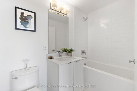 Photo 23 at 720 - 859 The Queensway, Queensway, Toronto