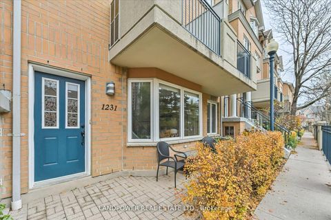 Photo 3 at 1231 - 28 Sommerset Way, Willowdale East, Toronto
