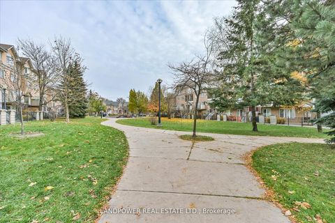 Photo 22 at 1231 - 28 Sommerset Way, Willowdale East, Toronto