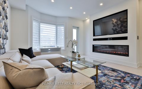 Photo 6 at 734 Shaw Street, Little Italy, Toronto