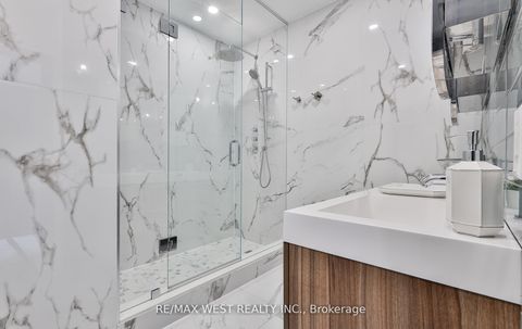 Photo 11 at 734 Shaw Street, Little Italy, Toronto