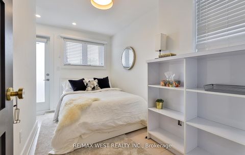 Photo 16 at 734 Shaw Street, Little Italy, Toronto