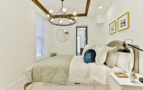 Photo 21 at 734 Shaw Street, Little Italy, Toronto