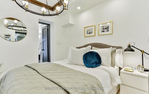 Photo 22 at 734 Shaw Street, Little Italy, Toronto