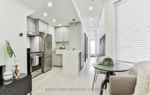 Photo 25 at 734 Shaw Street, Little Italy, Toronto