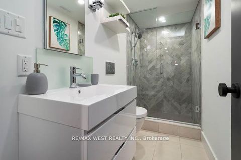 Photo 45 at 734 Shaw Street, Little Italy, Toronto