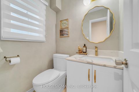 Photo 5 at 353 Brownridge Drive, Brownridge, Vaughan