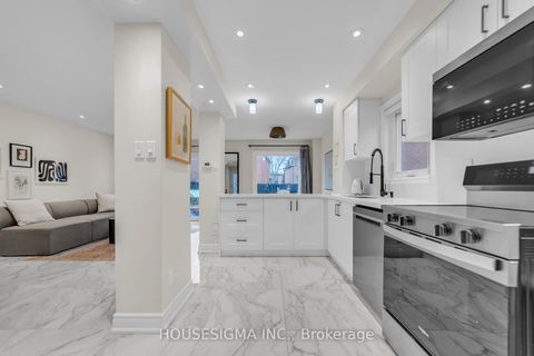 Photo 9 at 353 Brownridge Drive, Brownridge, Vaughan