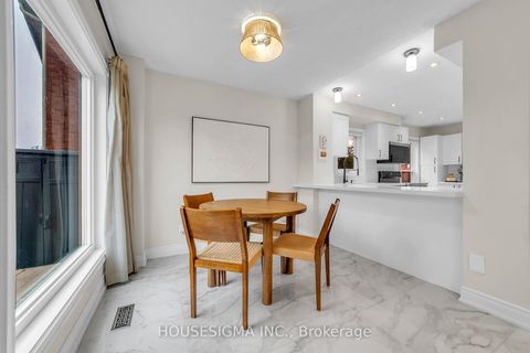 Photo 14 at 353 Brownridge Drive, Brownridge, Vaughan