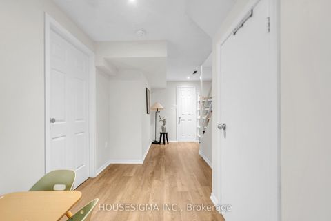 Photo 32 at 353 Brownridge Drive, Brownridge, Vaughan