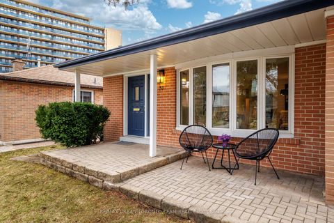 Photo 33 at 57 Bledlow Manor Drive, Guildwood, Toronto