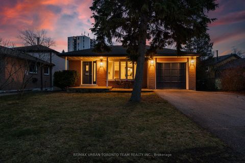 Photo 36 at 57 Bledlow Manor Drive, Guildwood, Toronto