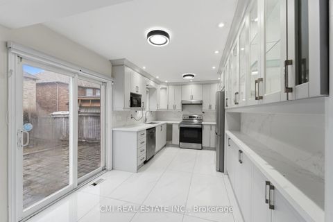 Photo 23 at 37 Rivendell Trail, Rouge E11, Toronto