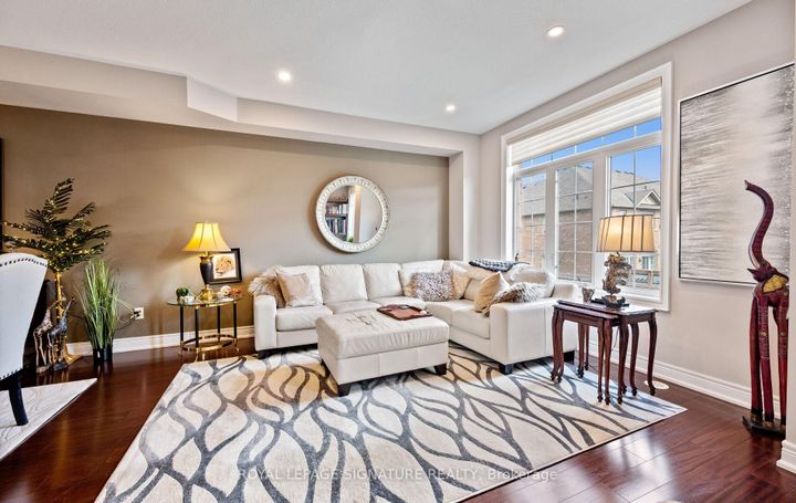 Photo 8 at 19 - 5988 Turney Drive, Streetsville, Mississauga