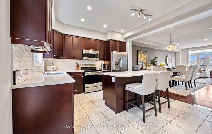 Photo 13 at 19 - 5988 Turney Drive, Streetsville, Mississauga